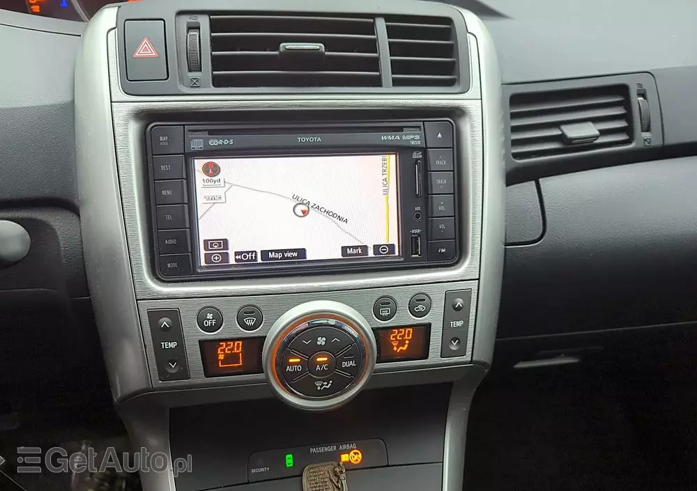 TOYOTA Verso 1.8 5-Sitzer Executive