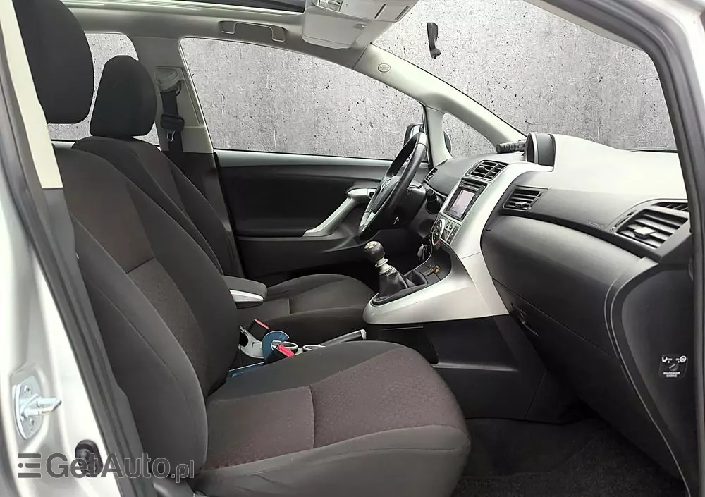 TOYOTA Verso 1.8 5-Sitzer Executive