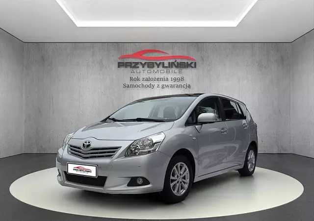 TOYOTA Verso 1.8 5-Sitzer Executive