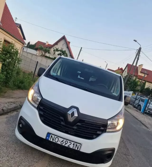 RENAULT Trafic 
