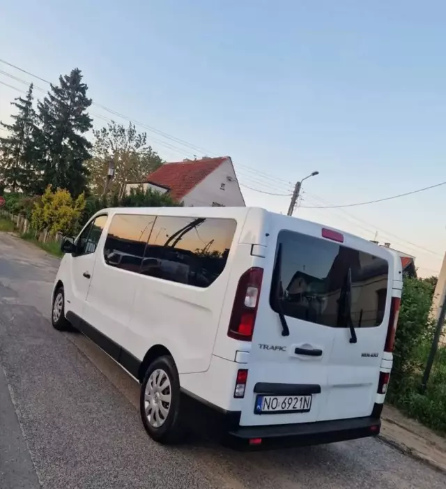 RENAULT Trafic 