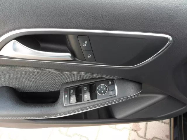 MERCEDES-BENZ Klasa A 