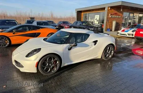 ALFA ROMEO 4C 
