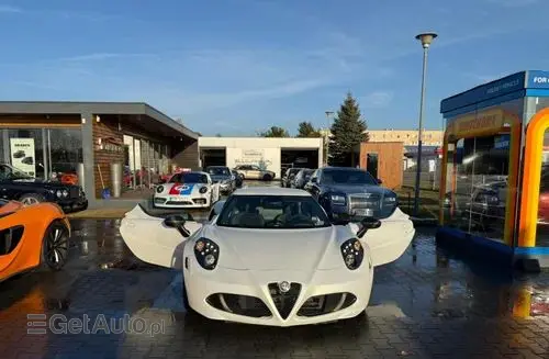 ALFA ROMEO 4C 