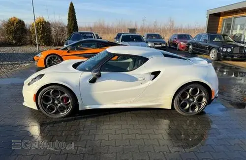 ALFA ROMEO 4C 