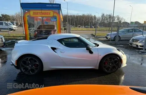 ALFA ROMEO 4C 
