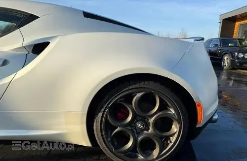 ALFA ROMEO 4C 