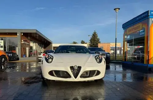 ALFA ROMEO 4C 