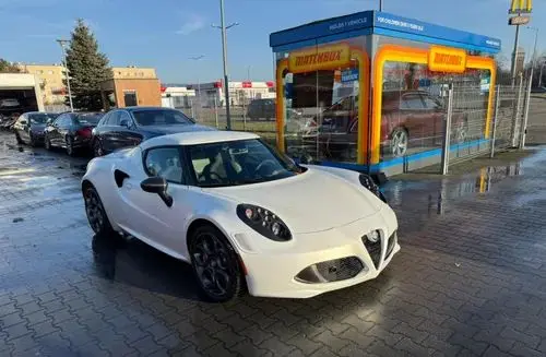 ALFA ROMEO 4C 