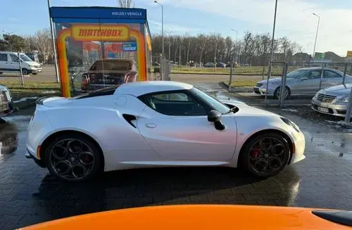 ALFA ROMEO 4C 