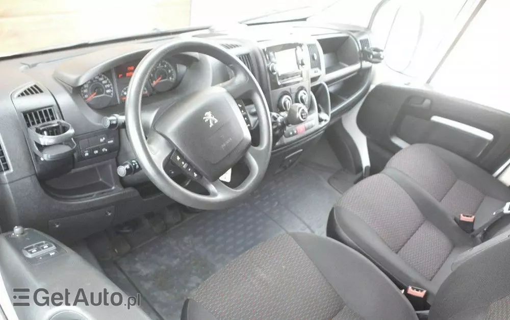 PEUGEOT Boxer 