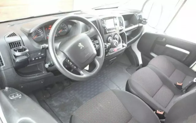 PEUGEOT Boxer 