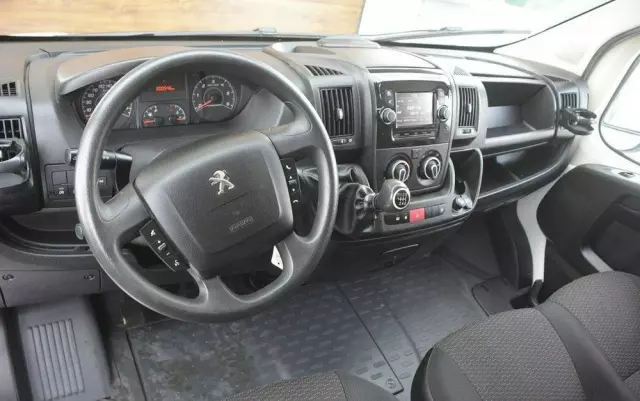 PEUGEOT Boxer 