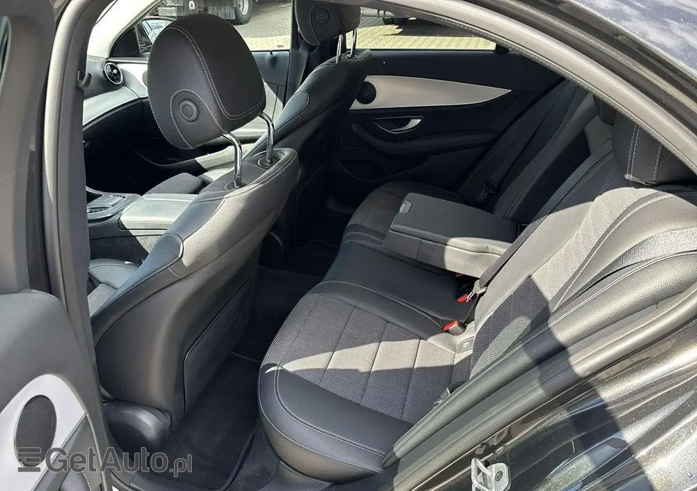 MERCEDES-BENZ Klasa E 