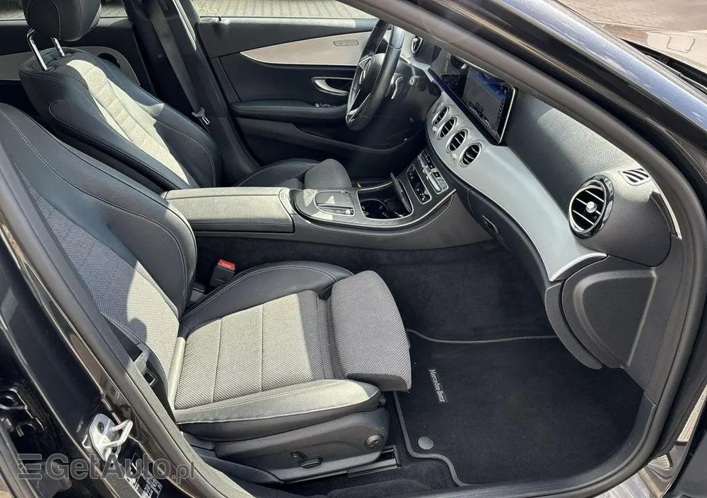 MERCEDES-BENZ Klasa E 