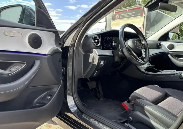 MERCEDES-BENZ Klasa E 