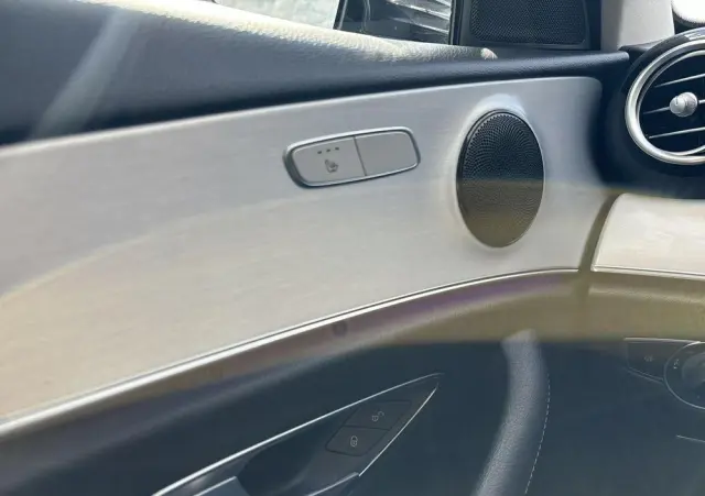 MERCEDES-BENZ Klasa E 