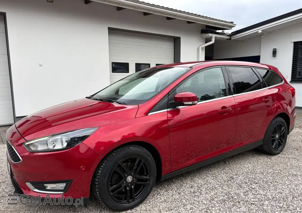 FORD Focus 1.0 EcoBoost Titanium