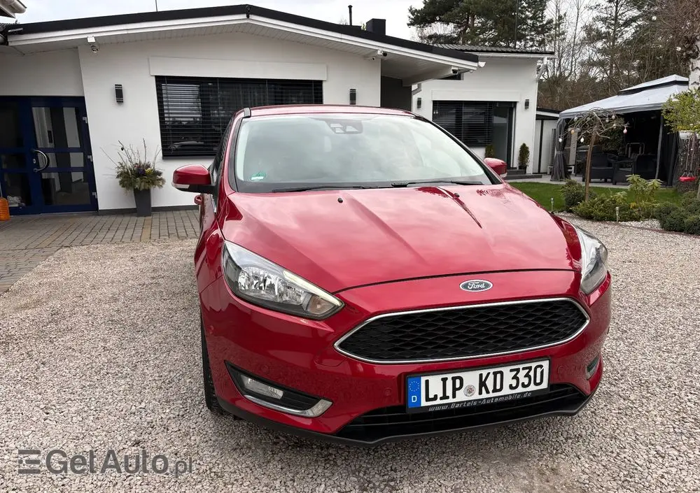FORD Focus 1.0 EcoBoost Titanium