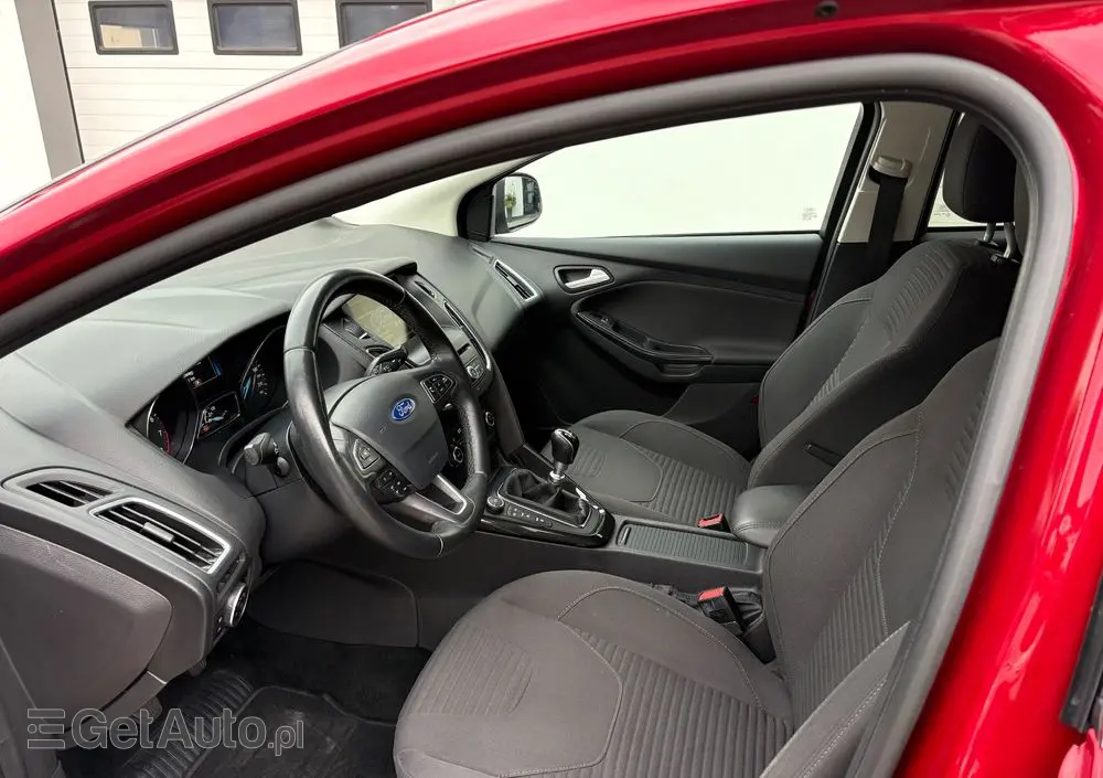 FORD Focus 1.0 EcoBoost Titanium