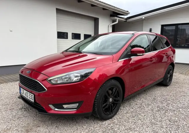 FORD Focus 1.0 EcoBoost Titanium