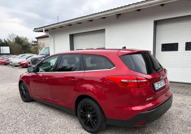 FORD Focus 1.0 EcoBoost Titanium