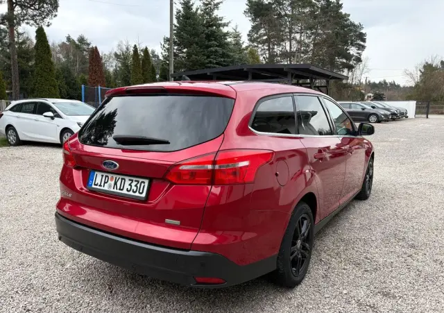 FORD Focus 1.0 EcoBoost Titanium