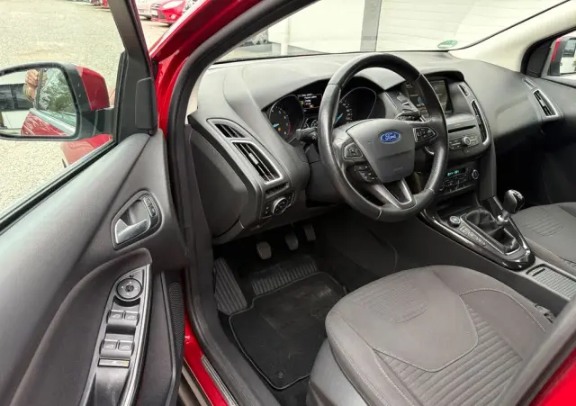 FORD Focus 1.0 EcoBoost Titanium