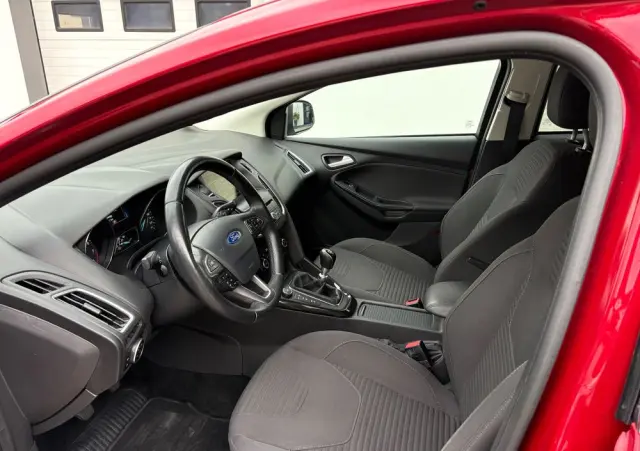 FORD Focus 1.0 EcoBoost Titanium