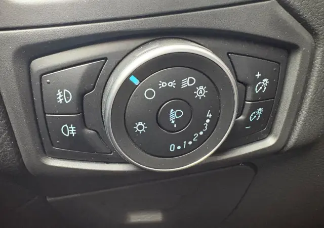 FORD Focus 1.0 EcoBoost Titanium