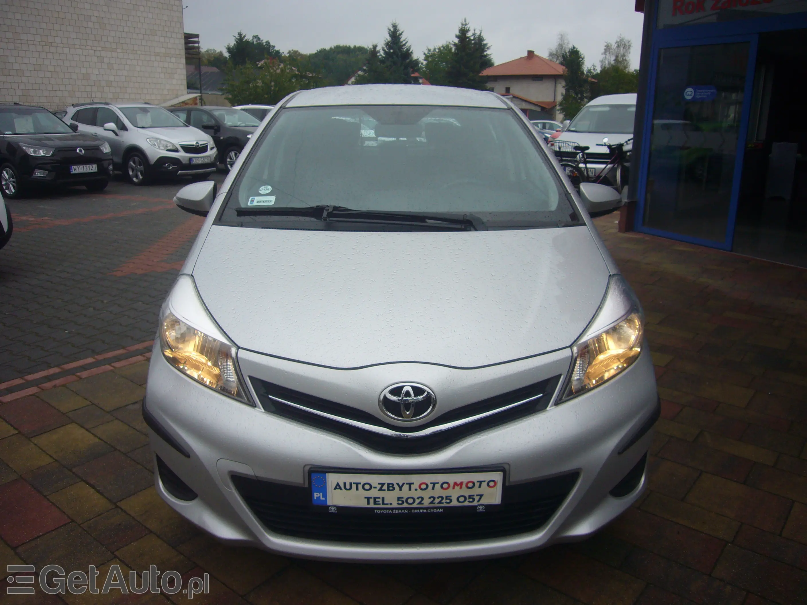 TOYOTA Yaris 