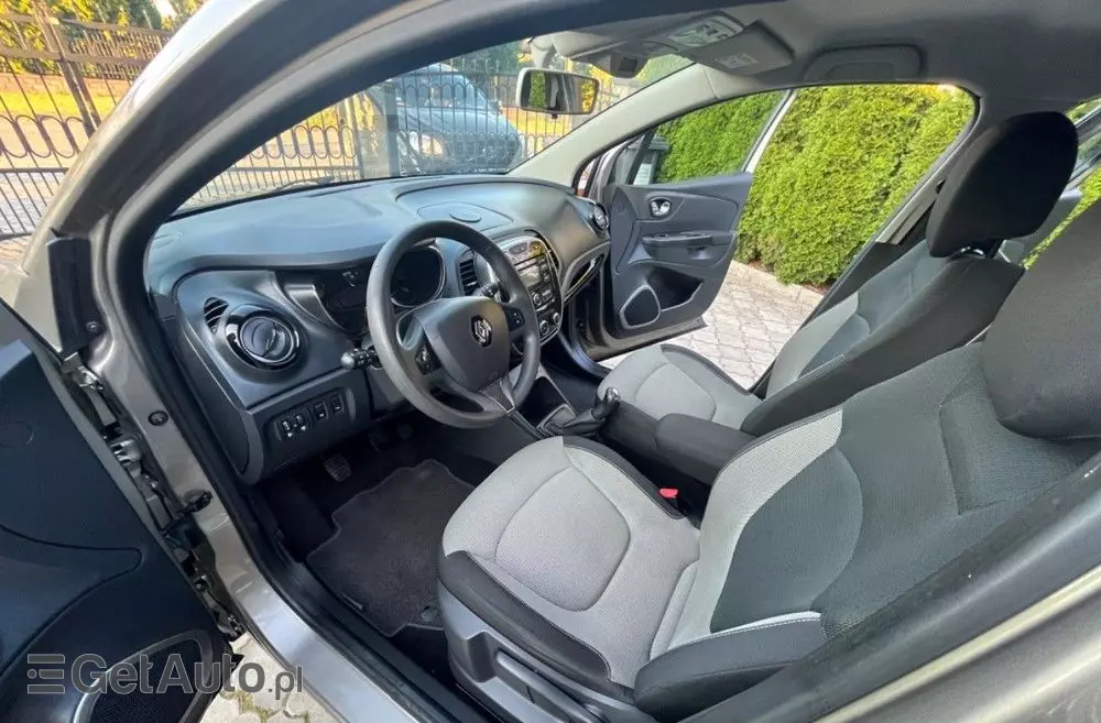 RENAULT Captur 
