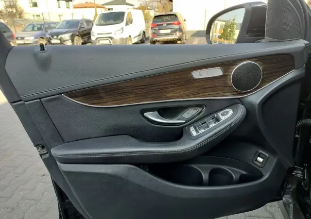 MERCEDES-BENZ GLC 200 4-Matic