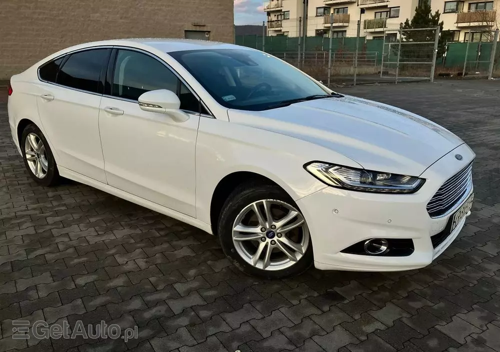 FORD Mondeo 2.0 TDCi Titanium PowerShift