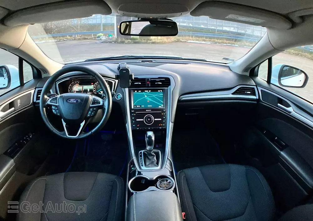 FORD Mondeo 2.0 TDCi Titanium PowerShift