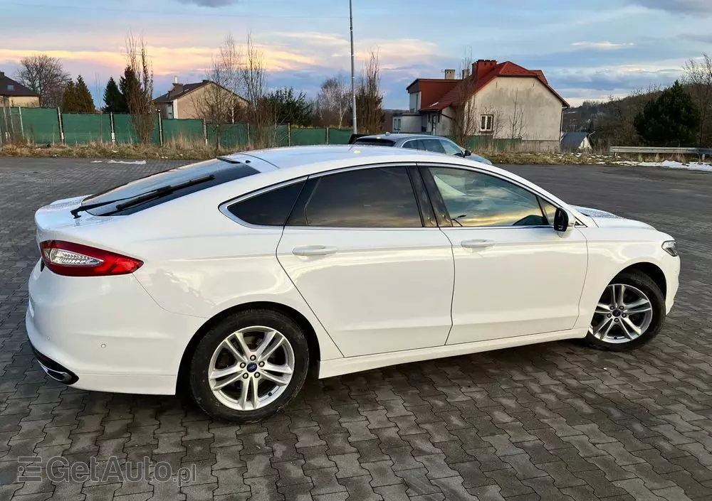 FORD Mondeo 2.0 TDCi Titanium PowerShift