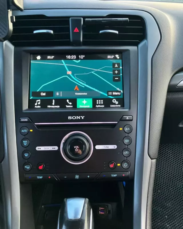 FORD Mondeo 2.0 TDCi Titanium PowerShift