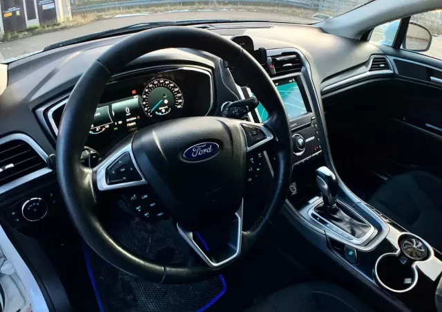 FORD Mondeo 2.0 TDCi Titanium PowerShift