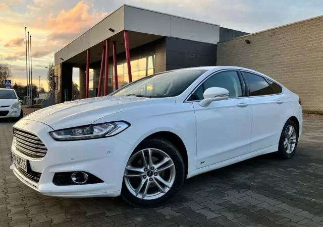 FORD Mondeo 2.0 TDCi Titanium PowerShift