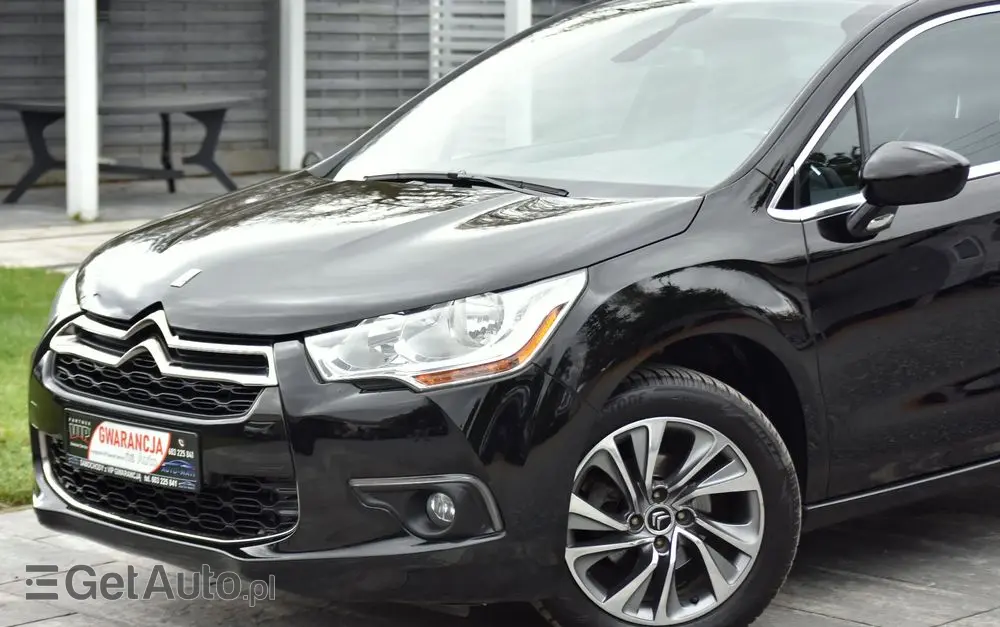 CITROËN DS4 E-HDi 110 EGS6 SoChic