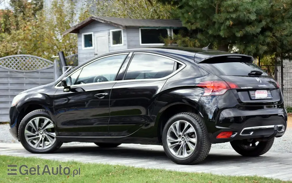 CITROËN DS4 E-HDi 110 EGS6 SoChic