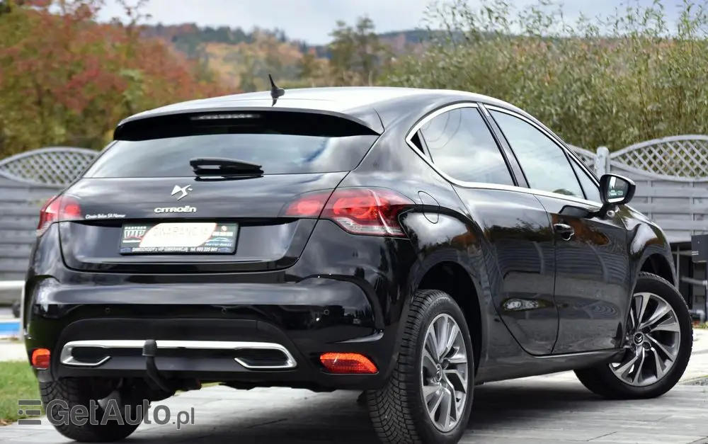 CITROËN DS4 E-HDi 110 EGS6 SoChic