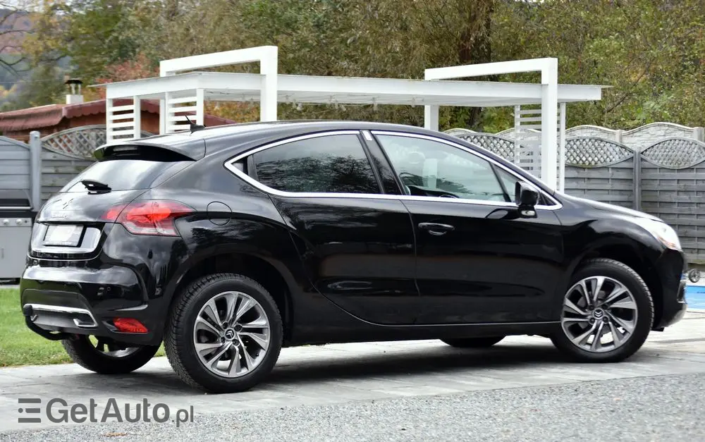 CITROËN DS4 E-HDi 110 EGS6 SoChic