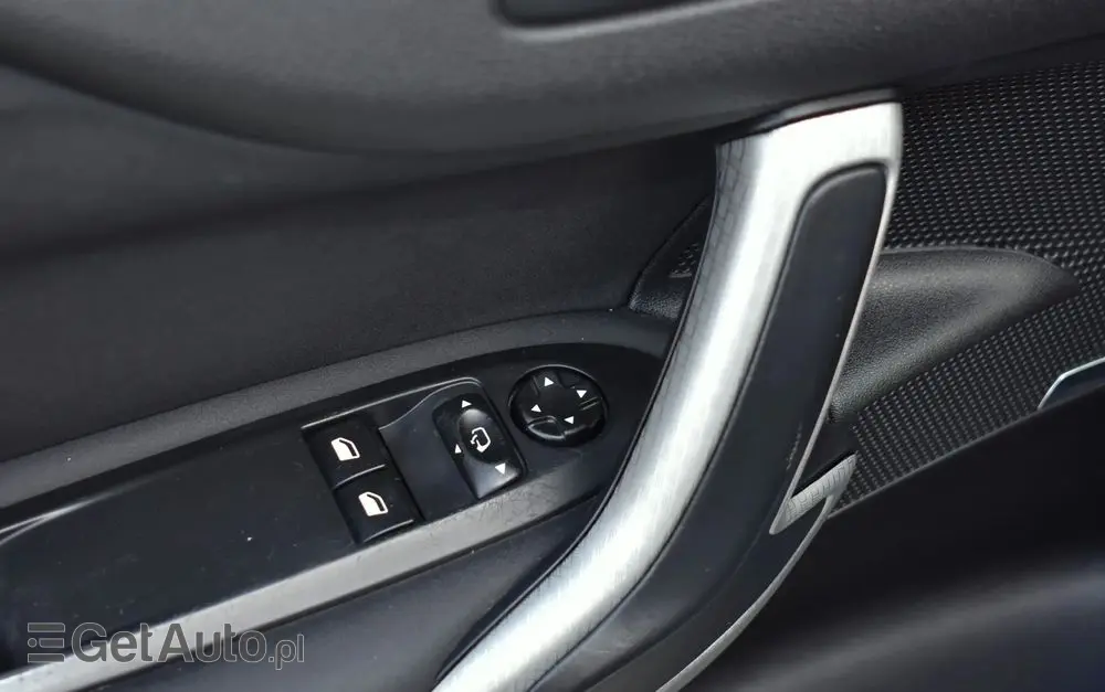 CITROËN DS4 E-HDi 110 EGS6 SoChic