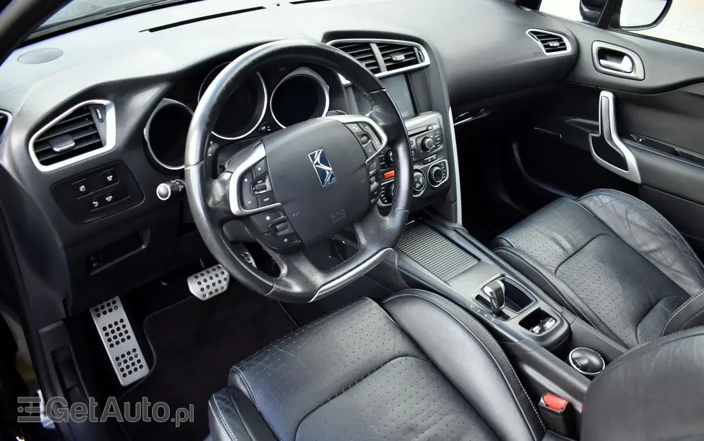 CITROËN DS4 E-HDi 110 EGS6 SoChic