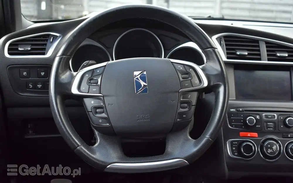 CITROËN DS4 E-HDi 110 EGS6 SoChic