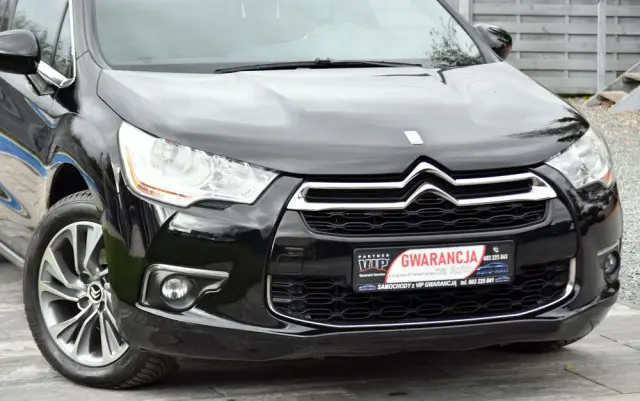 CITROËN DS4 E-HDi 110 EGS6 SoChic