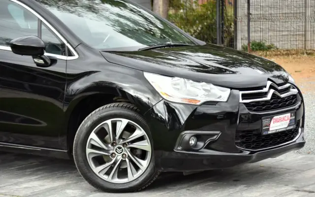 CITROËN DS4 E-HDi 110 EGS6 SoChic
