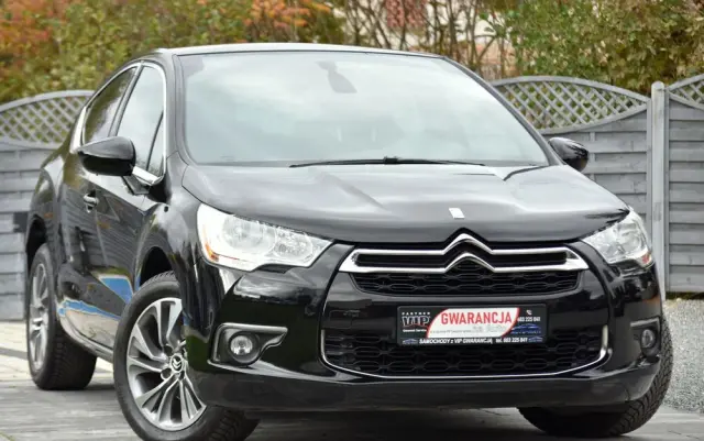 CITROËN DS4 E-HDi 110 EGS6 SoChic