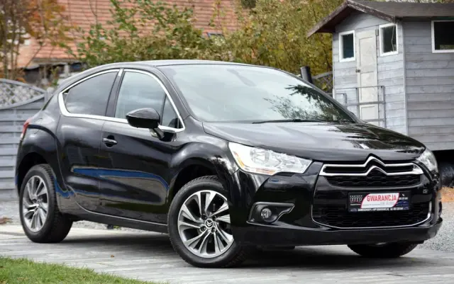 CITROËN DS4 E-HDi 110 EGS6 SoChic